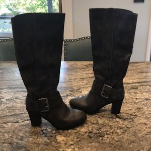 Life Stride dark grey boots